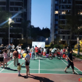 暑假“趣”白桃村碧桂園·半山悅小區(qū)！ 電影、小攤、玩水……警民共把安全“講”出彩