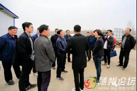 陪同1.jpg